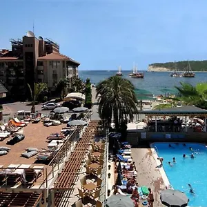 **** فندق Ambassador & تركيا